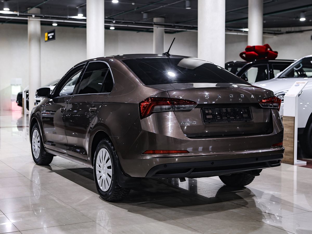 Купить Rapid с пробегом